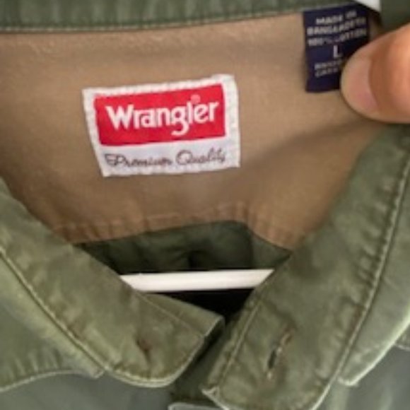 Wrangler Long Sleeve Button Down Shirt (army green) - Picture 4 of 4